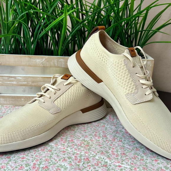 WOLF & SHEPHERD SwiftKnit™ Derby in Cream Men Sz.6 Women’s Sz.8